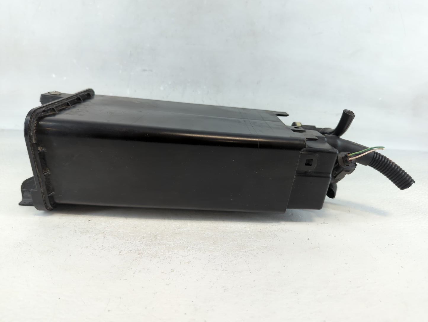 2011 Ford Taurus Fuel Vapor Charcoal Canister - Oemusedautoparts1.com