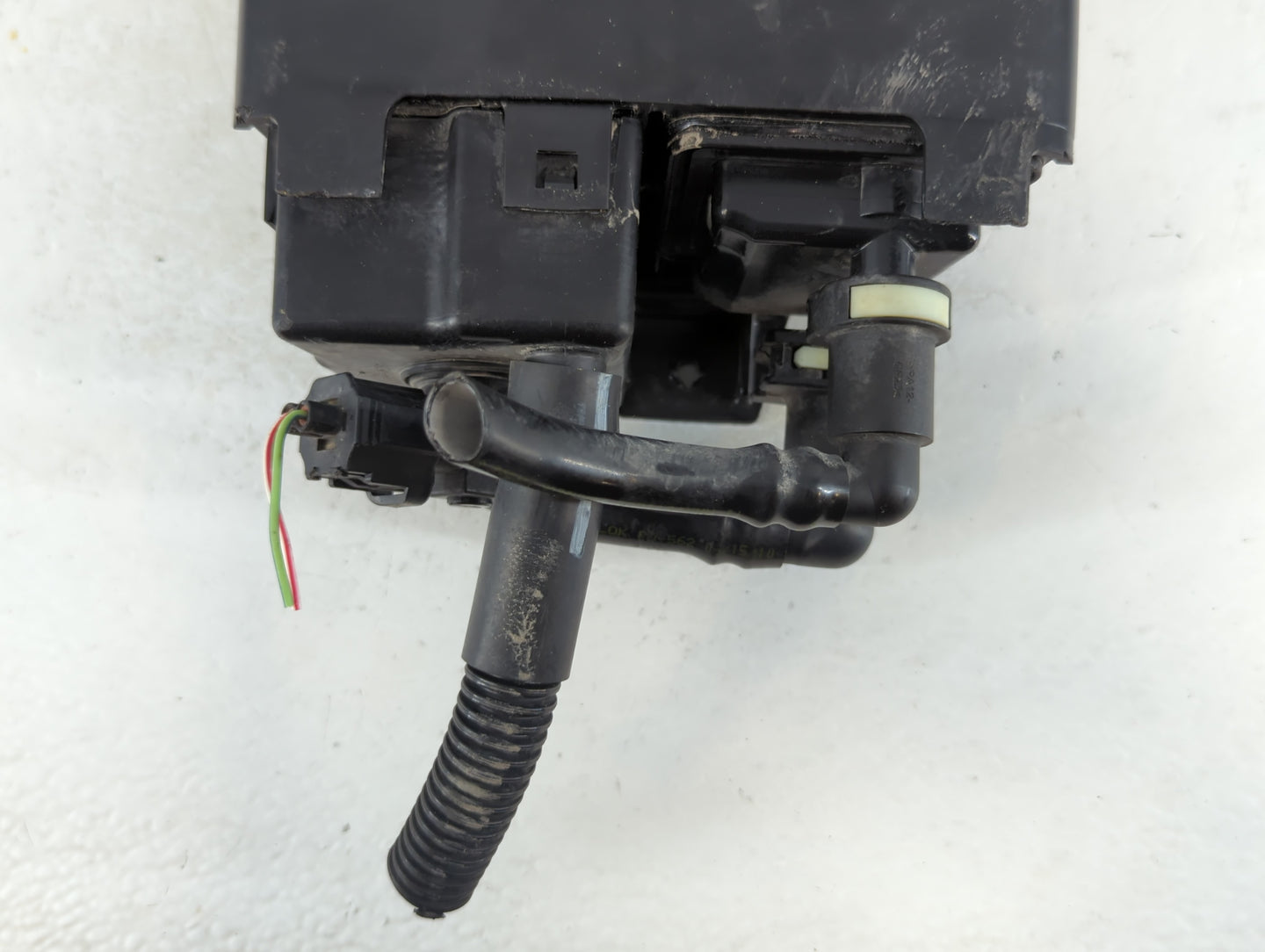 2011 Ford Taurus Fuel Vapor Charcoal Canister - Oemusedautoparts1.com