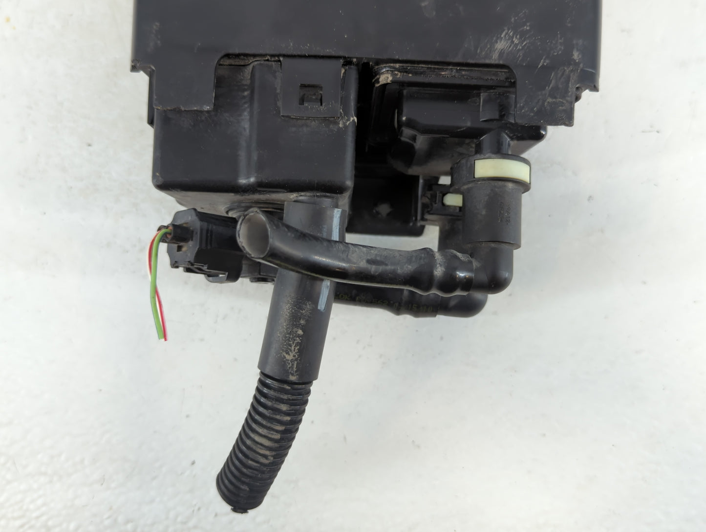 2011 Ford Taurus Fuel Vapor Charcoal Canister - Oemusedautoparts1.com