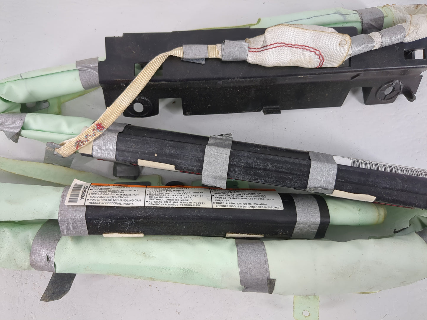 2010-2012 Ford Taurus Air Bag Passenger Right Dashboard OEM P/N:54042D94 BA BG13, 2002560A Fits Fits 2010 2011 2012 OEM Used