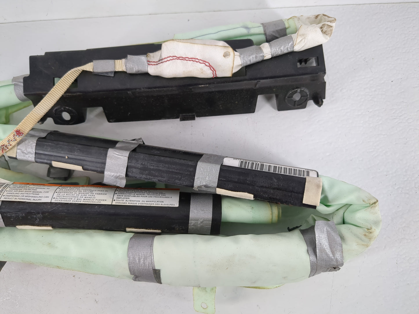 2010-2012 Ford Taurus Air Bag Passenger Right Dashboard OEM P/N:54042D94 BA BG13, 2002560A Fits Fits 2010 2011 2012 OEM Used
