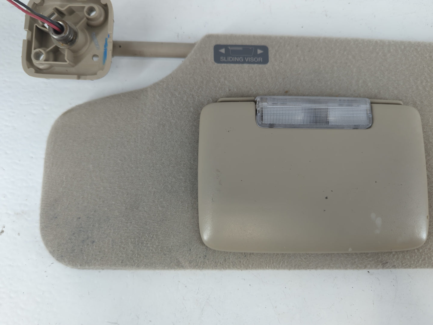 2010-2011 Ford Taurus Sun Visor Shade Replacement Driver Left Mirror Fits Fits 2010 2011 OEM Used Auto Parts - Oemusedautopa