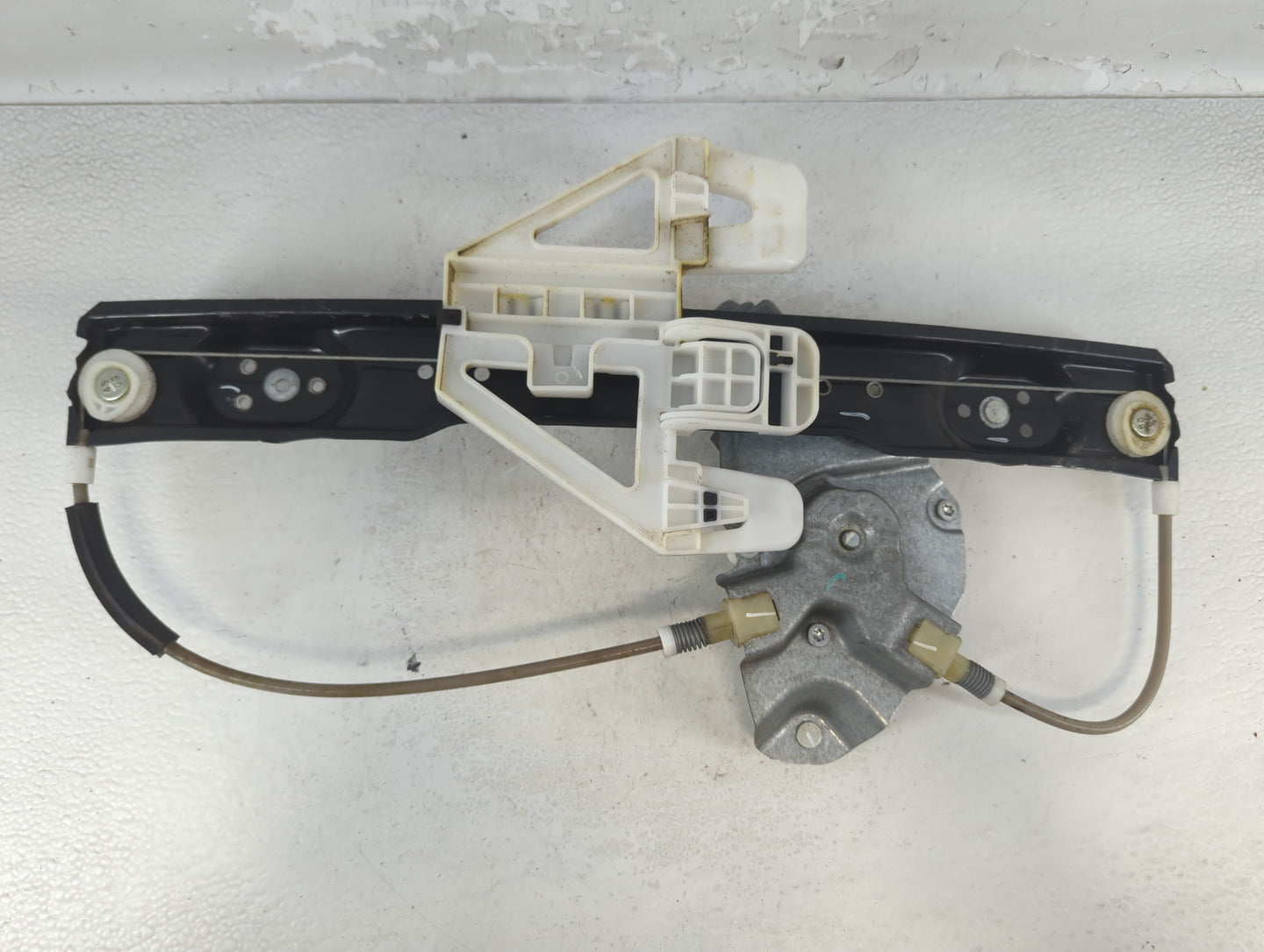 2010-2019 Ford Taurus Passenger Rear Right Power Window Motor - Oemusedautoparts1.com
