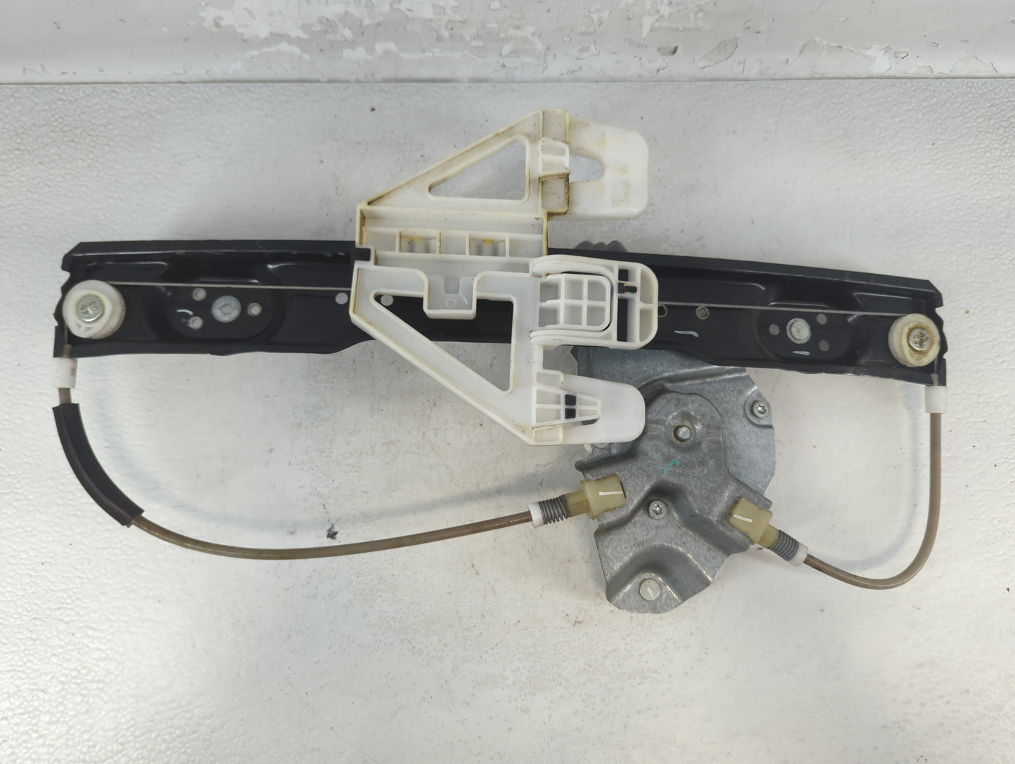 2010-2019 Ford Taurus Passenger Rear Right Power Window Motor - Oemusedautoparts1.com