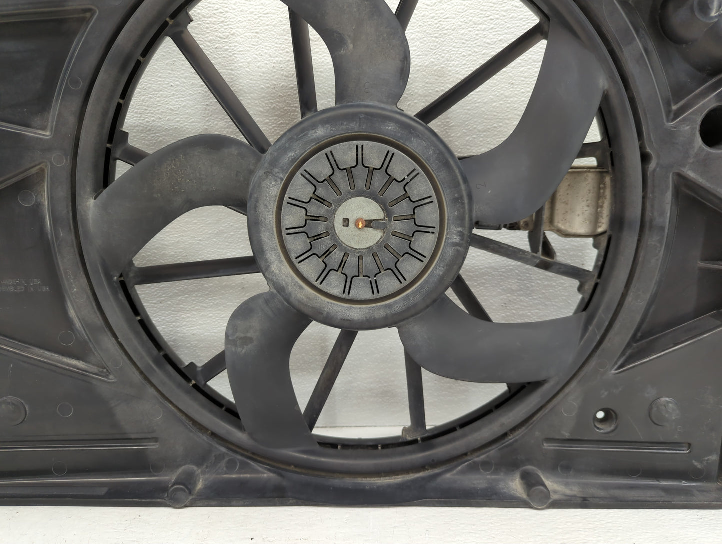 2011 Ford Taurus Electric Radiator Cooling Fan Motor Assembly - Oemusedautoparts1.com
