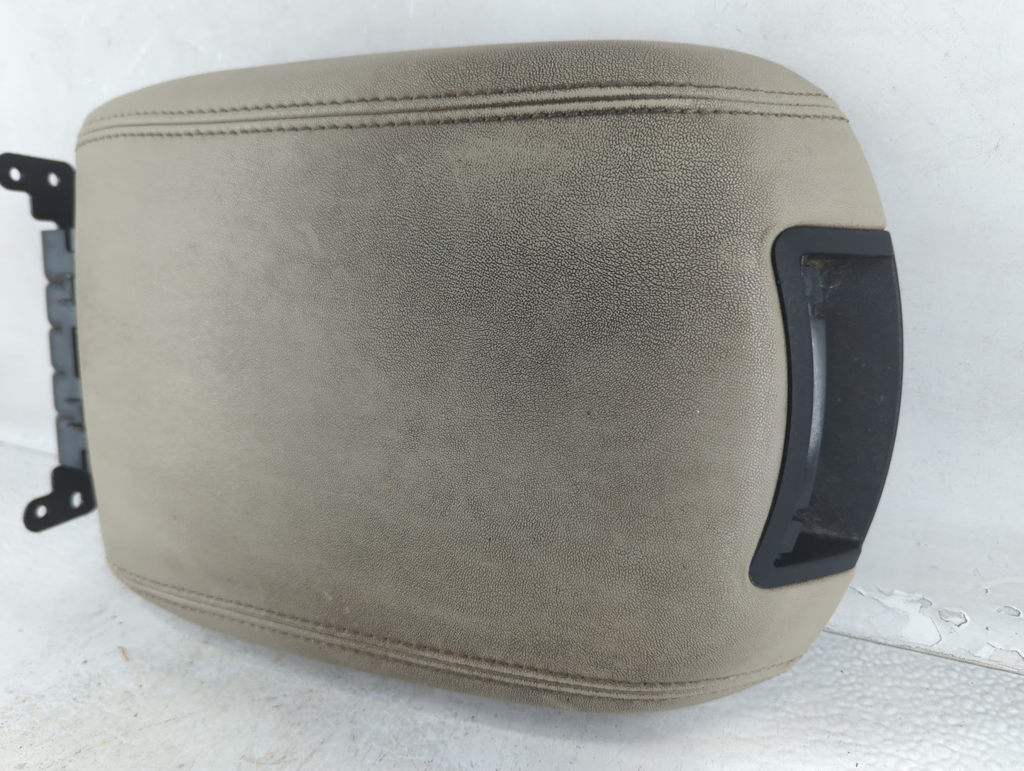 2011 Ford Taurus Center Console Armrest Cover Lid Fits OEM Used Auto Parts - Oemusedautoparts1.com