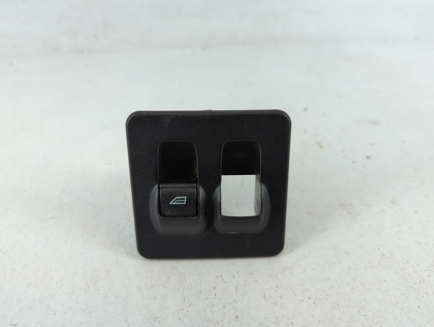 2010-2013 Ford Transit Master Power Window Switch Replacement Driver Side Left P/N:10043648 Fits OEM Used Auto Parts - Oemus