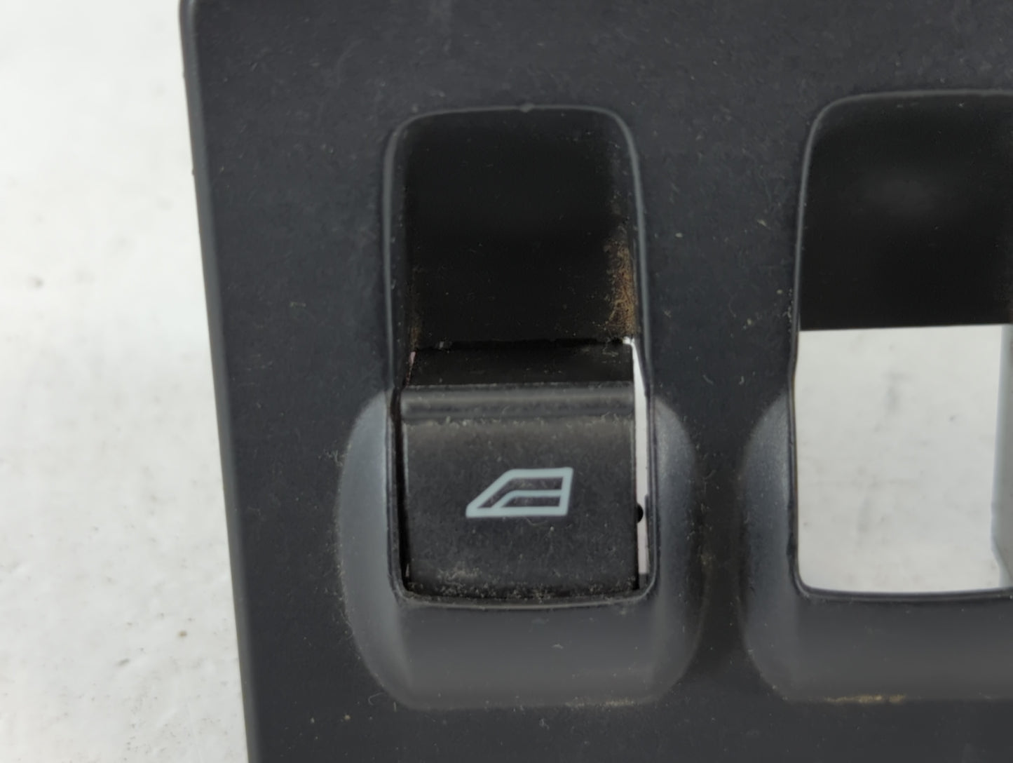 2010-2013 Ford Transit Master Power Window Switch Replacement Driver Side Left P/N:10043648 Fits OEM Used Auto Parts - Oemus
