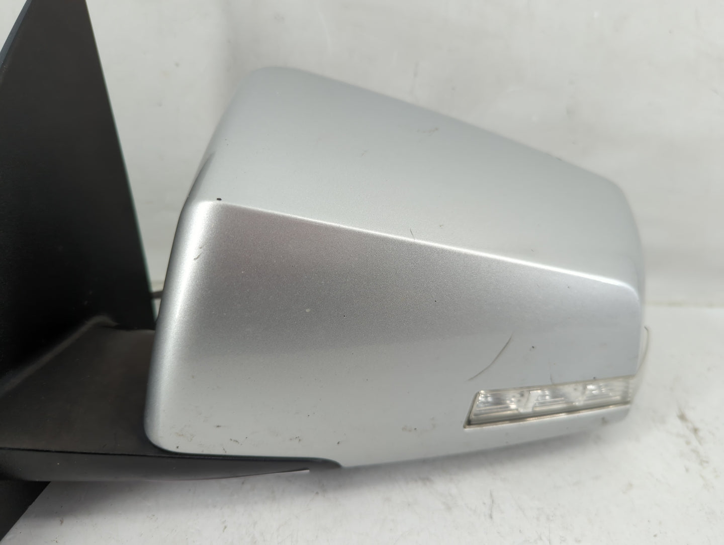 2011 Gmc Acadia Side Mirror Replacement Driver Left View Door Mirror P/N:25884999 Fits OEM Used Auto Parts - Oemusedautopart