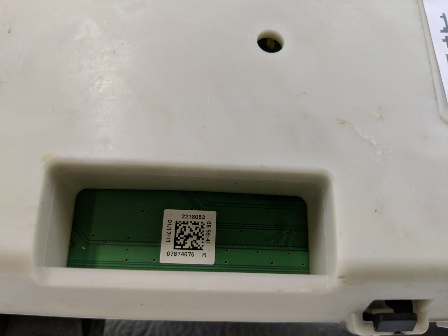 2011-2012 Gmc Acadia Instrument Cluster Speedometer Gauges Fits Fits 2011 2012 OEM Used Auto Parts - Oemusedautoparts1.com