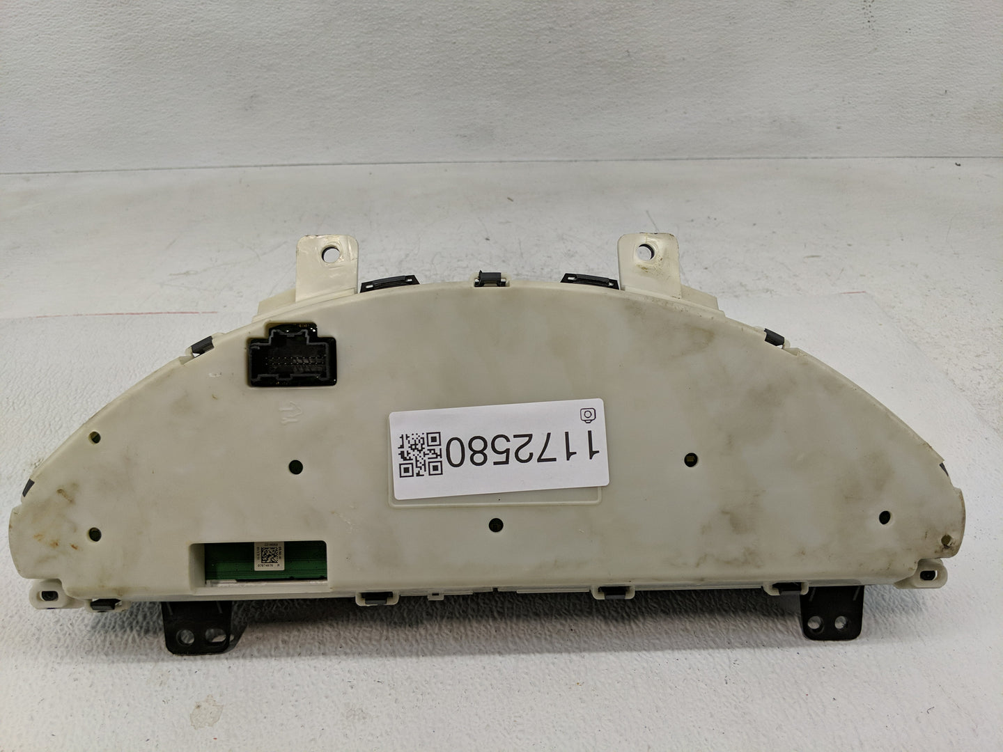 2011-2012 Gmc Acadia Instrument Cluster Speedometer Gauges Fits Fits 2011 2012 OEM Used Auto Parts - Oemusedautoparts1.com