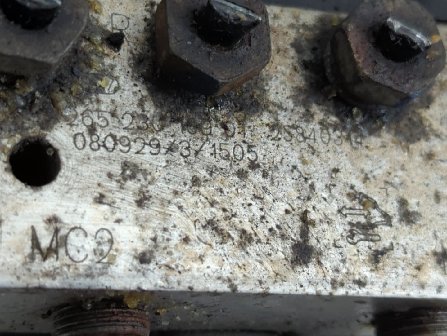 2008-2011 Gmc Acadia ABS Pump Control Module Replacement P/N:265 230 103 25840314 Fits Fits 2008 2009 2010 2011 OEM Used Aut