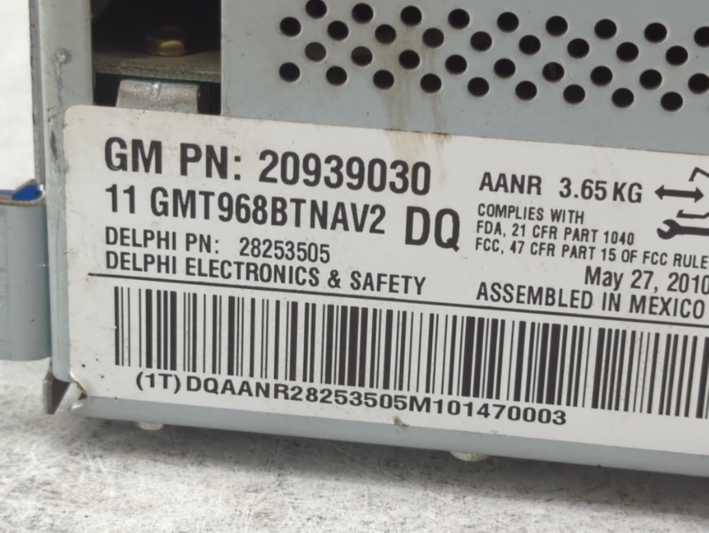 2011 Gmc Acadia Radio AM FM Cd Player Receiver Replacement P/N:20939030 Fits OEM Used Auto Parts - Oemusedautoparts1.com