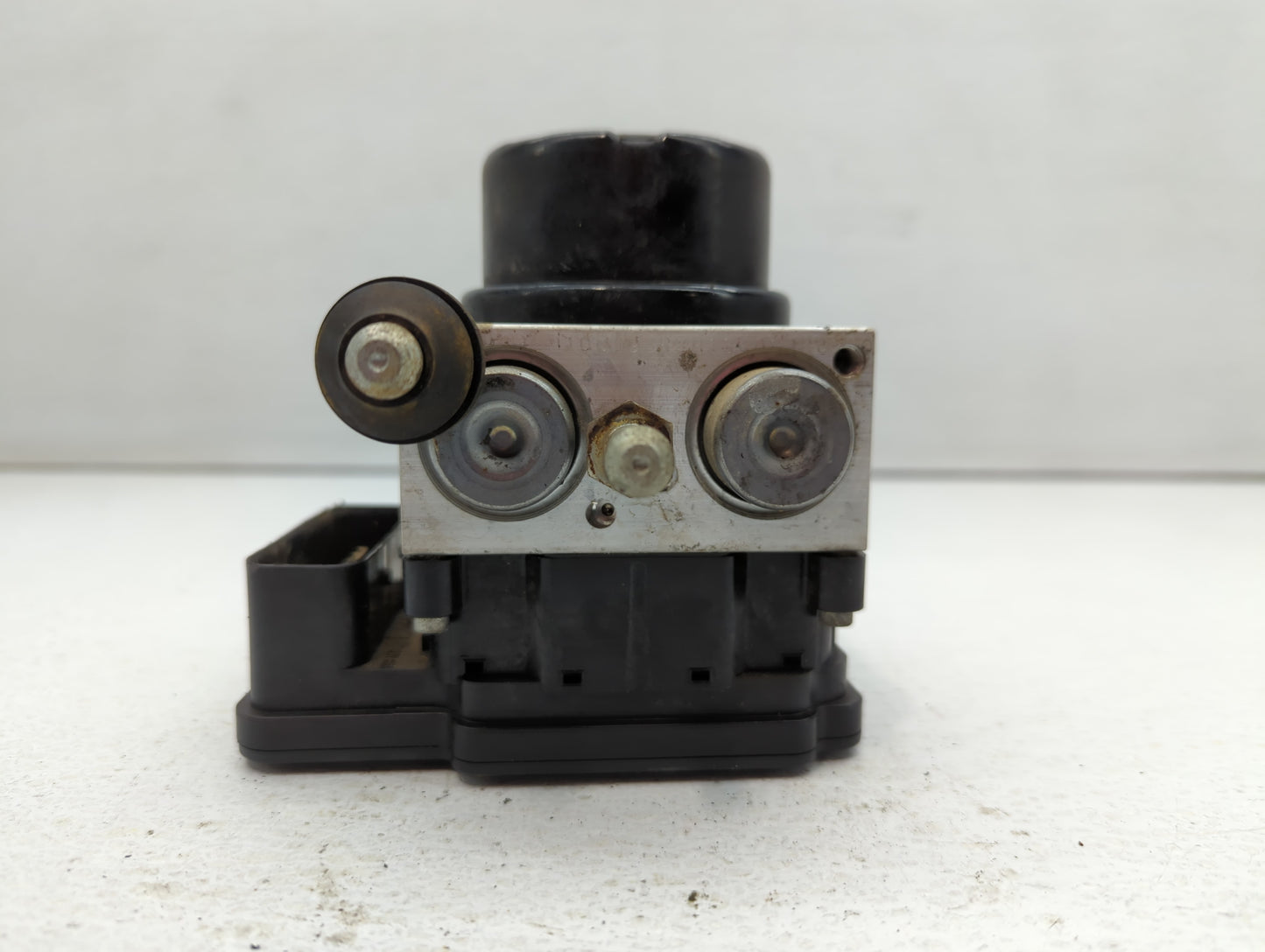 2008-2011 Gmc Acadia ABS Pump Control Module Replacement P/N:47660 1V40A Fits Fits 2008 2009 2010 2011 OEM Used Auto Parts -