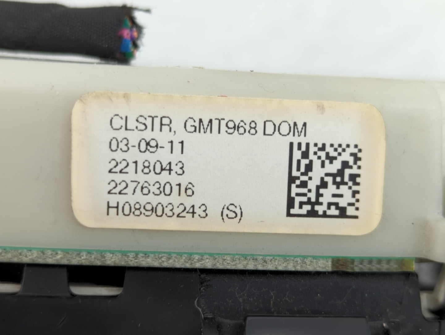 2011-2012 Gmc Acadia Instrument Cluster Speedometer Gauges P/N:2218043 22763016 Fits Fits 2011 2012 OEM Used Auto Parts - Oe