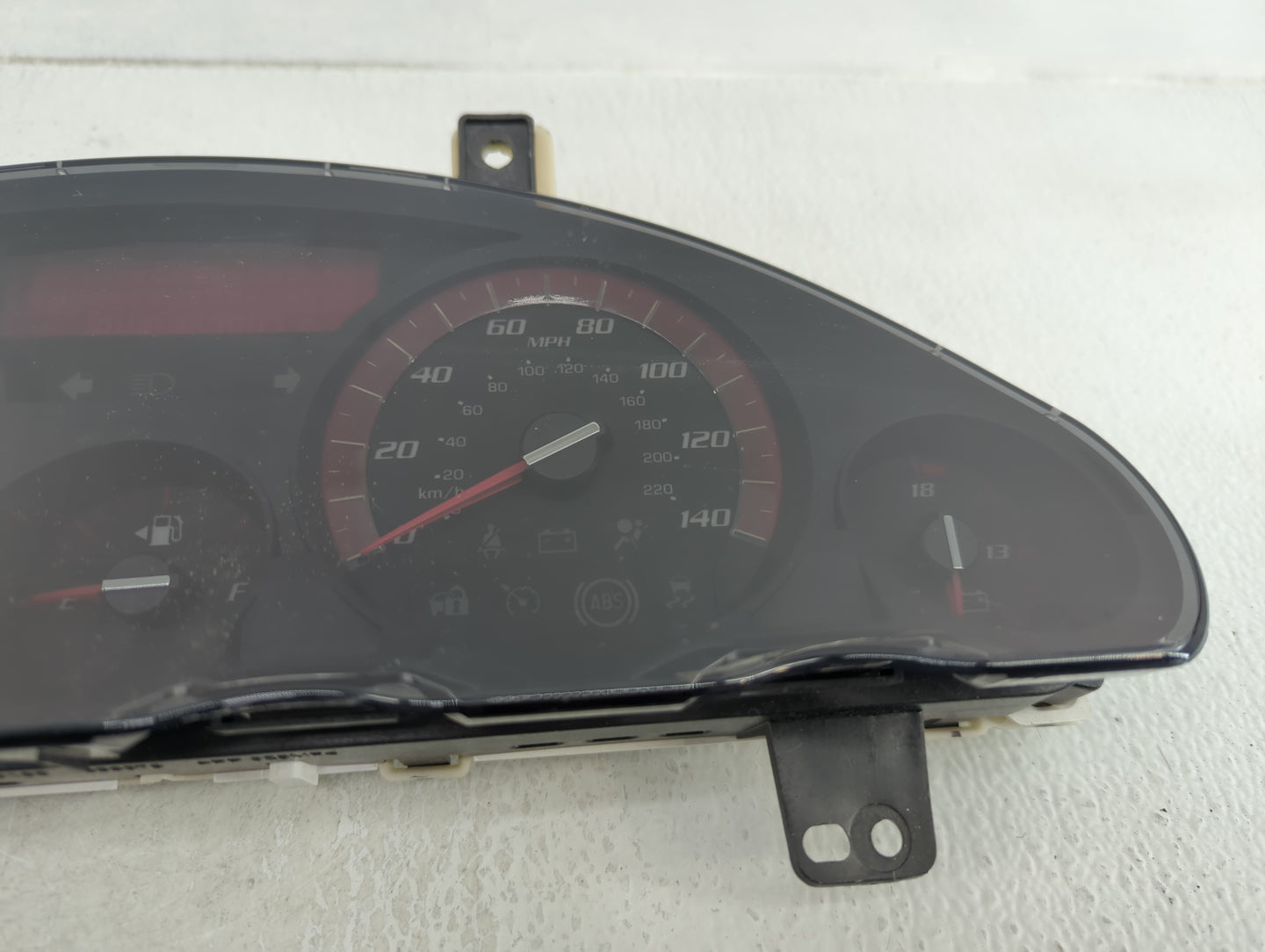 2011-2012 Gmc Acadia Instrument Cluster Speedometer Gauges P/N:H09741854 22763016 Fits Fits 2011 2012 OEM Used Auto Parts - 