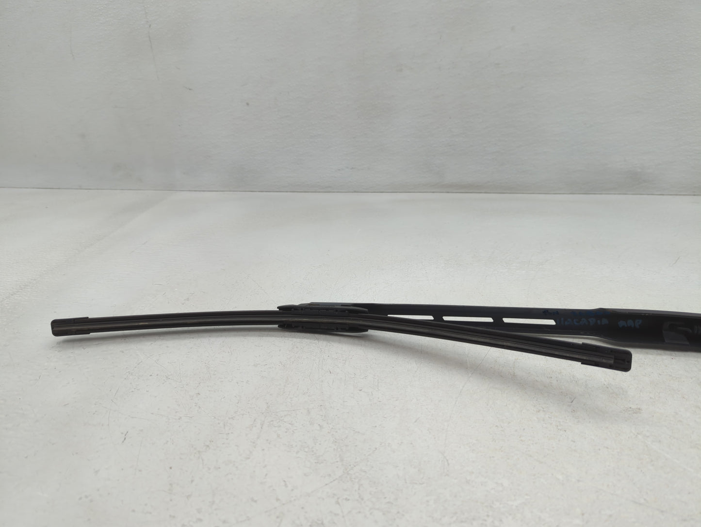 2011 Gmc Acadia Front Drivers Wiper Arm Oem - Oemusedautoparts1.com