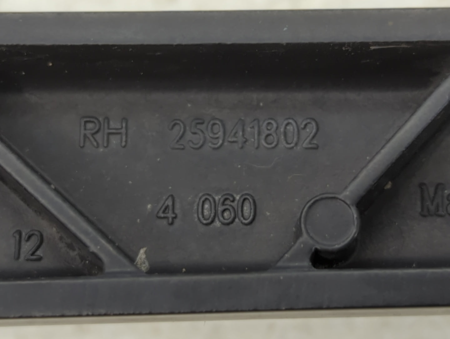 2011 Gmc Acadia Front Drivers Wiper Arm Oem - Oemusedautoparts1.com