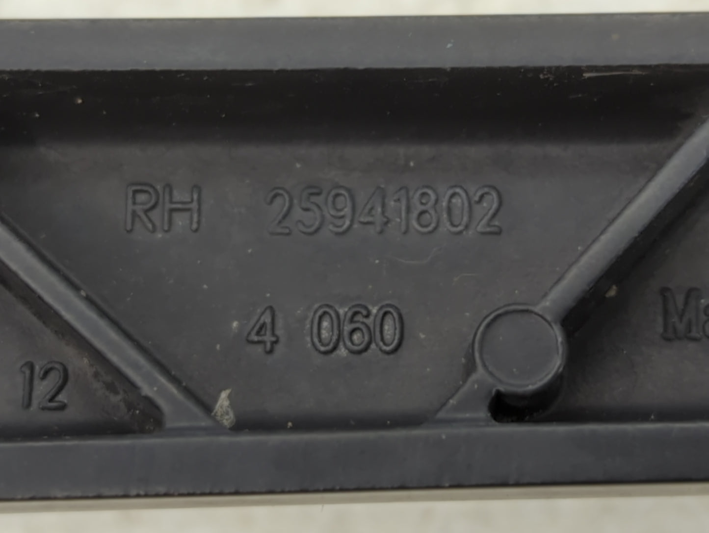 2011 Gmc Acadia Front Drivers Wiper Arm Oem - Oemusedautoparts1.com