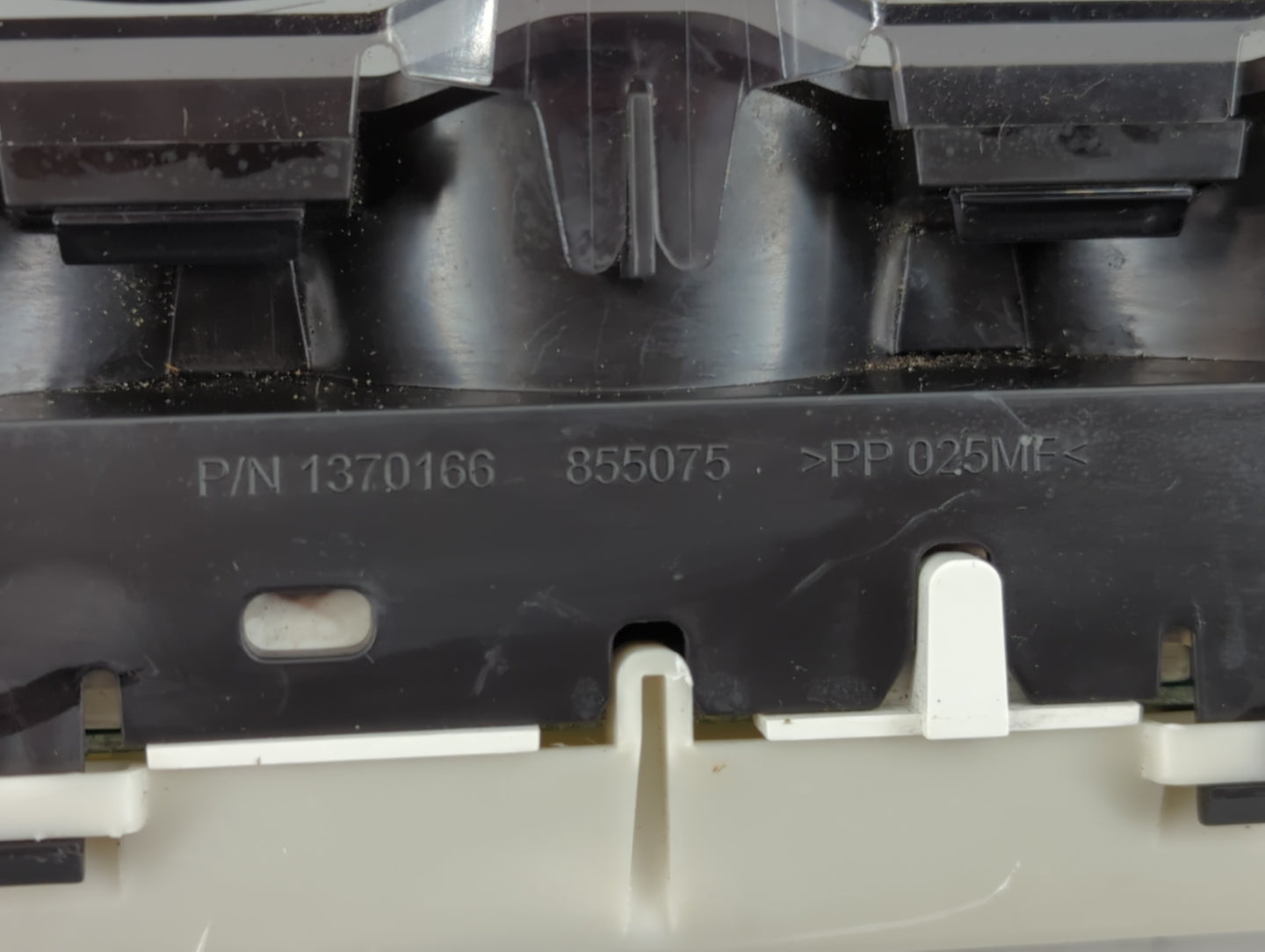 2011 Gmc Acadia Instrument Cluster Speedometer Gauges P/N:855075 1370166 Fits OEM Used Auto Parts - Oemusedautoparts1.com