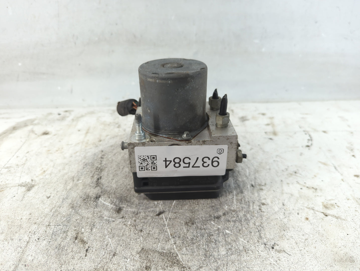 2008-2011 Gmc Acadia ABS Pump Control Module Replacement P/N:25840314 Fits Fits 2008 2009 2010 2011 OEM Used Auto Parts - Oe