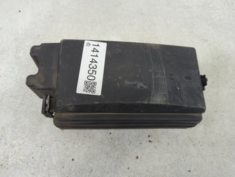 compare product 2009-2012 Gmc Canyon Fusebox Fuse Box Panel Relay Module P/N:20885194 Fits Fits 2009 2010 2011 2012 OEM Used Auto Parts