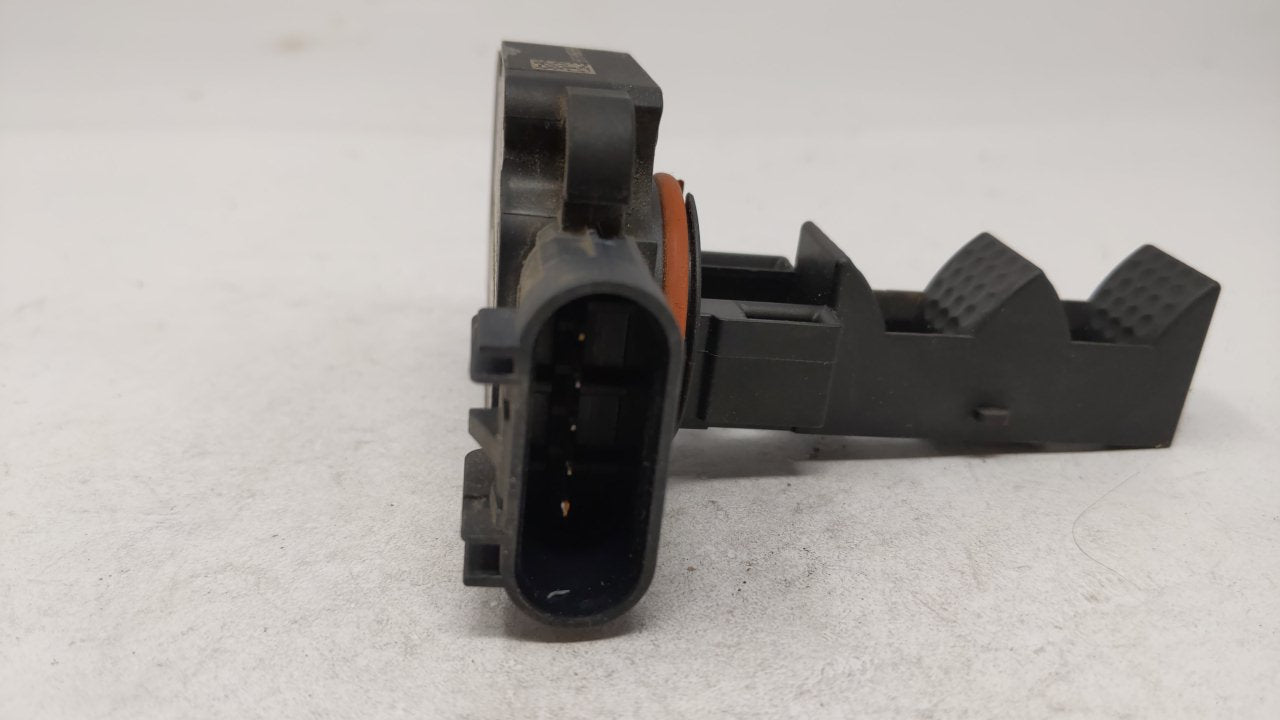 2010-2016 Gmc Savana 2500 Mass Air Flow Meter Maf - Oemusedautoparts1.com