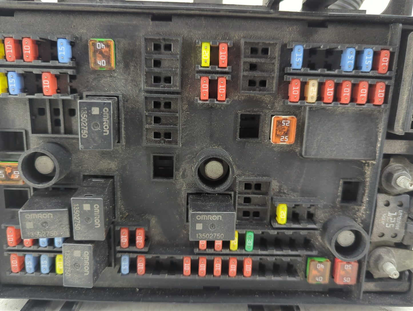 2011 Gmc Savana 3500 Van Fusebox Fuse Box Panel Relay Module P/N:22744449 Fits Fits 2010 OEM Used Auto Parts - Oemusedautopa