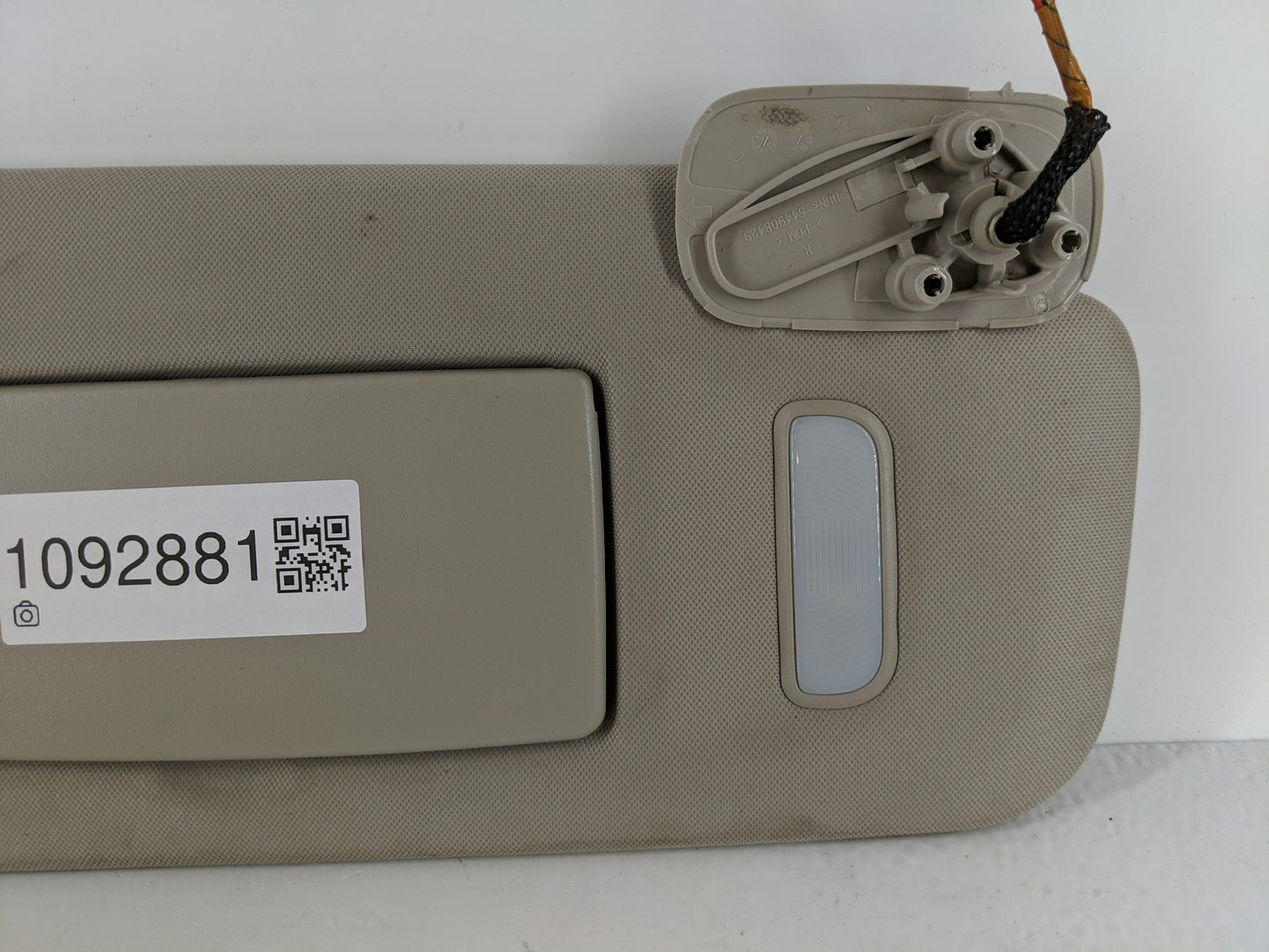 2007-2013 Gmc Sierra 1500 Sun Visor Shade Replacement Passenger Right Mirror Fits Fits 2007 2008 2009 2010 2011 2012 2013 20