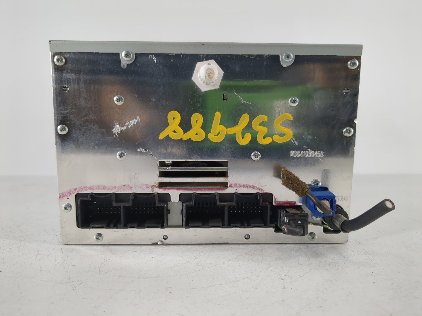 2010-2011 Gmc Sierra 1500 Radio AM FM Cd Player Receiver Replacement P/N:22776896 Fits Fits 2010 2011 OEM Used Auto Parts - 