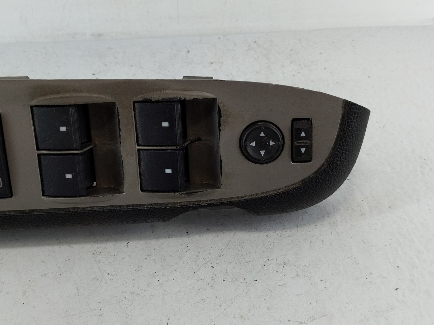 2011 Gmc Sierra 1500 Master Power Window Switch Replacement Driver Side Left P/N:20945129 Fits OEM Used Auto Parts - Oemused