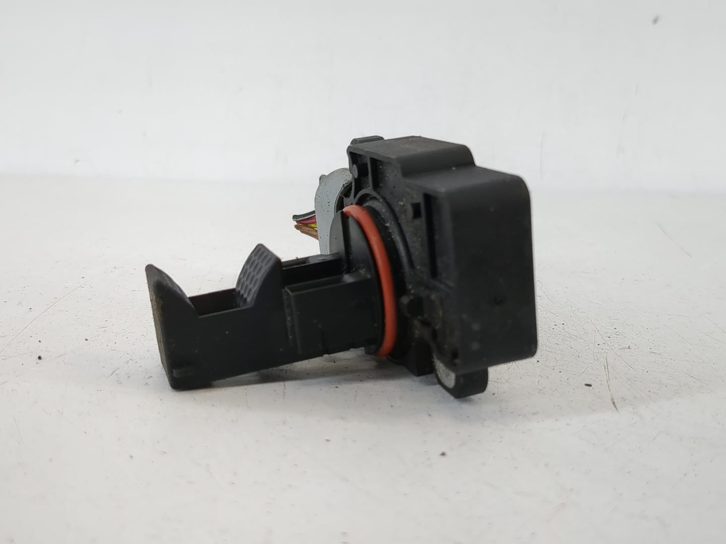 2009-2013 Gmc Sierra 1500 Mass Air Flow Meter Maf - Oemusedautoparts1.com