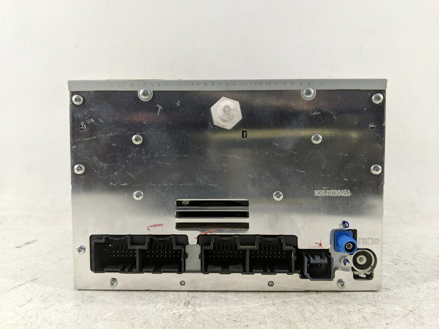 2010-2011 Gmc Sierra 1500 Radio AM FM Cd Player Receiver Replacement P/N:25966512 Fits Fits 2010 2011 OEM Used Auto Parts - 