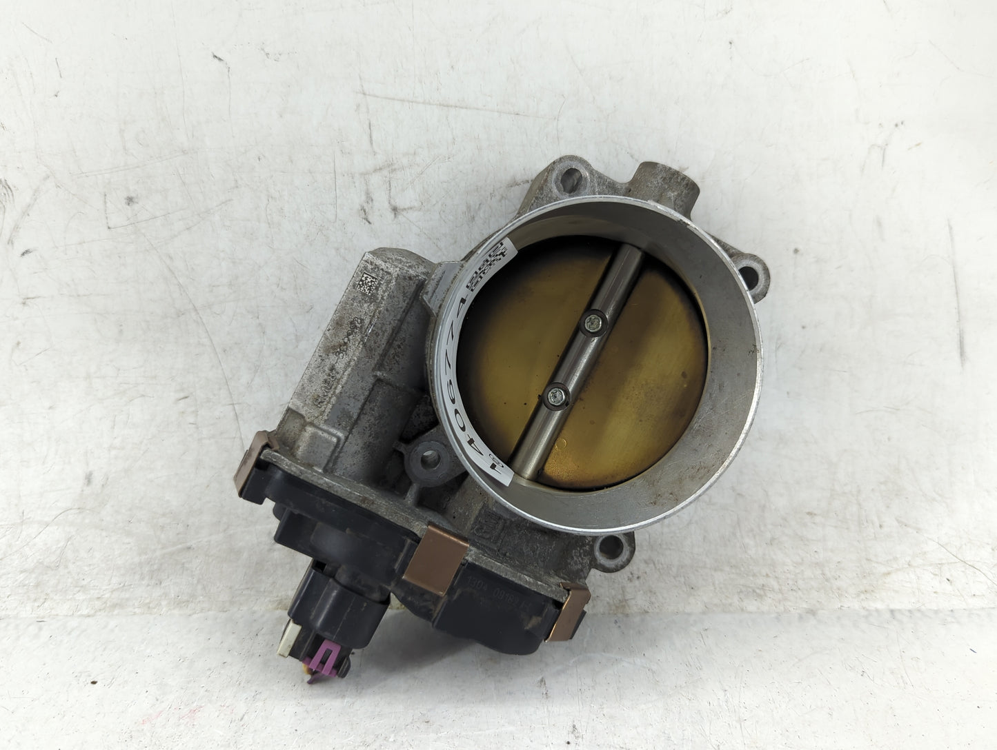 2009-2013 Gmc Sierra 1500 Throttle Body P/N:RME87-3C9992 Fits Fits 2009 2010 2011 2012 2013 2014 2015 OEM Used Auto Parts - 