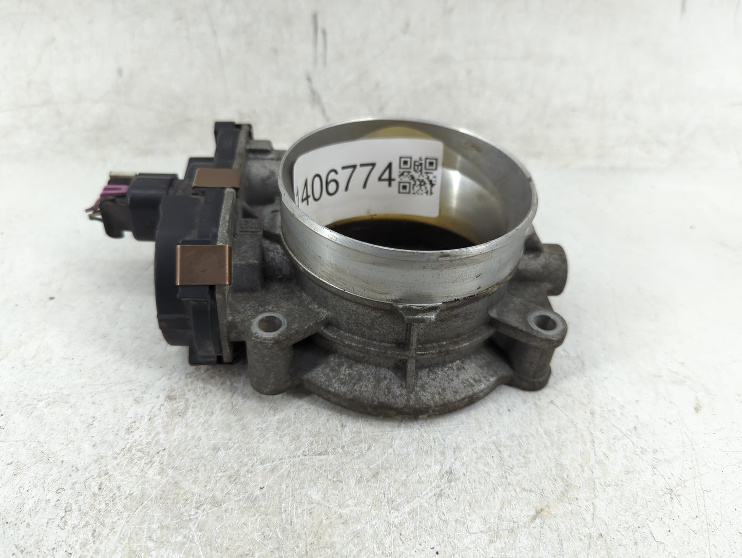 2009-2013 Gmc Sierra 1500 Throttle Body P/N:RME87-3C9992 Fits Fits 2009 2010 2011 2012 2013 2014 2015 OEM Used Auto Parts - 