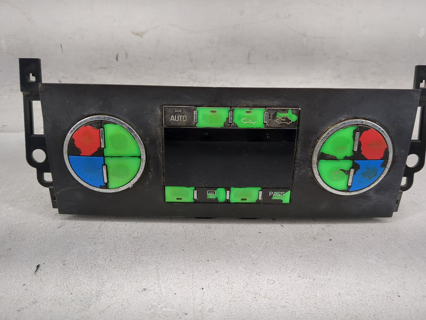 2011 Gmc Sierra 1500 Climate Control Module Temperature AC/Heater Replacement P/N:25936132 15952374, 25869948 Fits OEM Used 