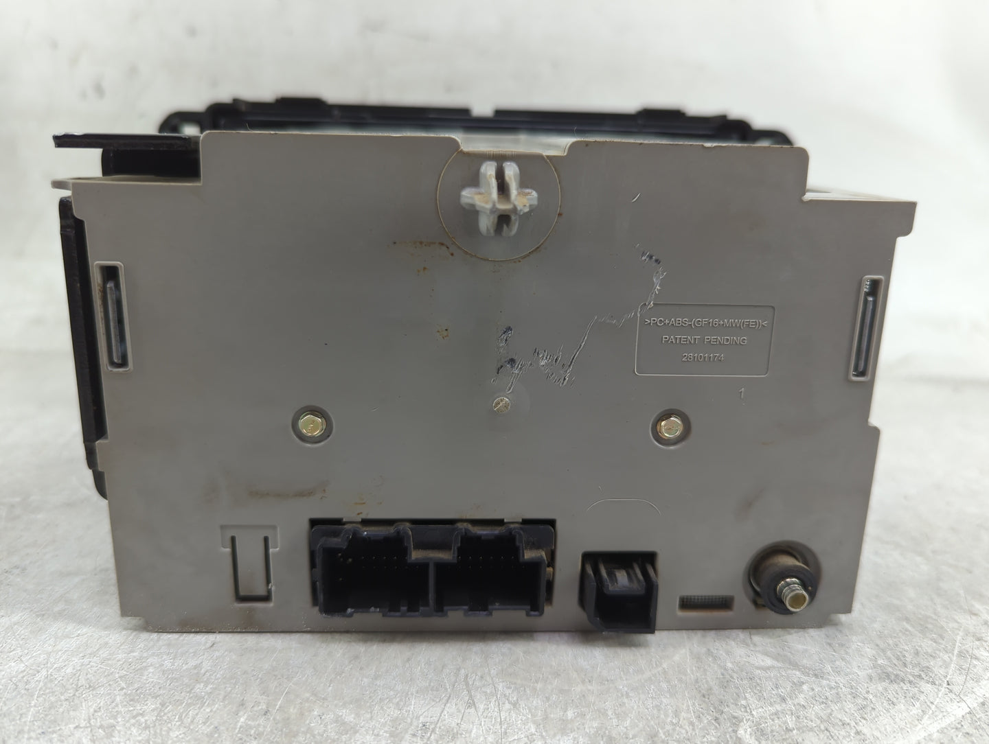 2010-2013 Gmc Sierra 1500 Radio AM FM Cd Player Receiver Replacement P/N:20934593 Fits OEM Used Auto Parts - Oemusedautopart