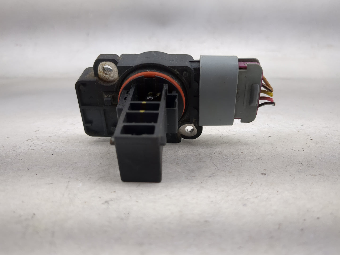 2009-2013 Gmc Sierra 1500 Mass Air Flow Meter Maf 1485441 - Oemusedautoparts1.com