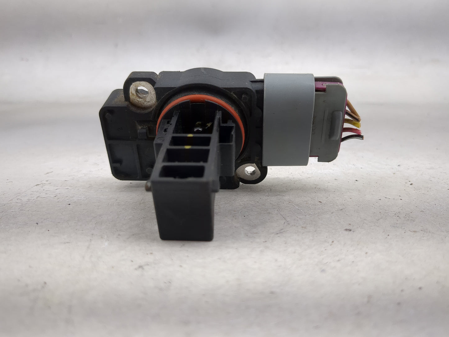 2009-2013 Gmc Sierra 1500 Mass Air Flow Meter Maf 1485441 - Oemusedautoparts1.com