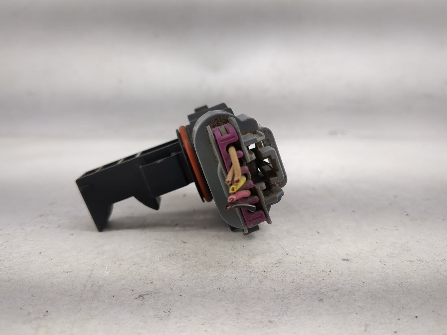 2009-2013 Gmc Sierra 1500 Mass Air Flow Meter Maf 1485441 - Oemusedautoparts1.com