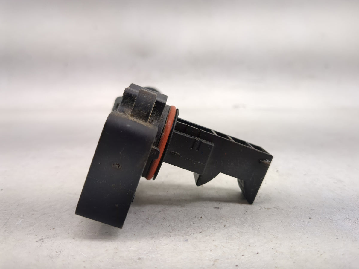 2009-2013 Gmc Sierra 1500 Mass Air Flow Meter Maf 1485441 - Oemusedautoparts1.com