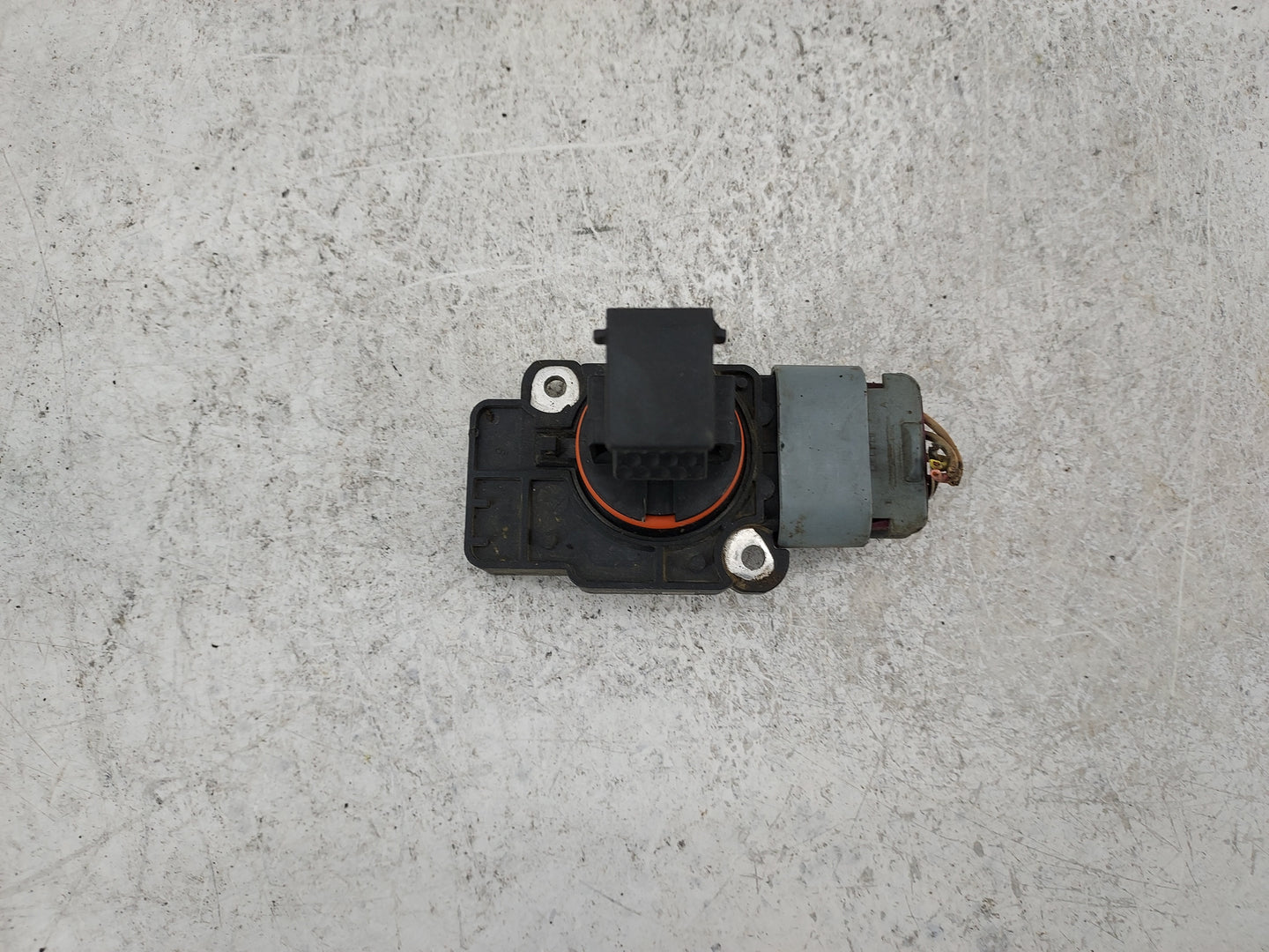 2009-2013 Gmc Sierra 1500 Mass Air Flow Meter Maf 1486103 - Oemusedautoparts1.com