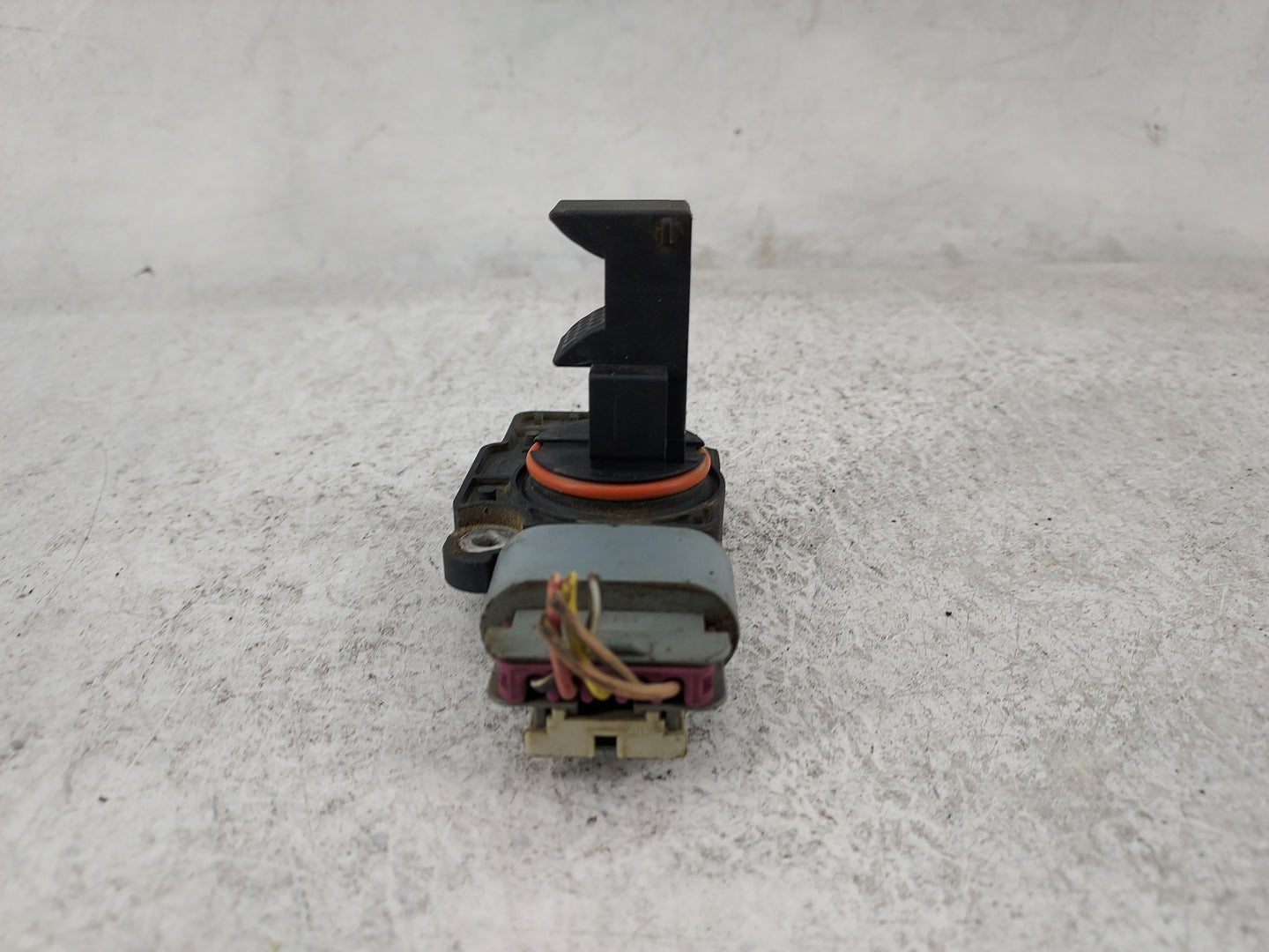 2009-2013 Gmc Sierra 1500 Mass Air Flow Meter Maf 1486103 - Oemusedautoparts1.com