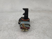 2009-2013 Gmc Sierra 1500 Mass Air Flow Meter Maf 1486103 - Oemusedautoparts1.com