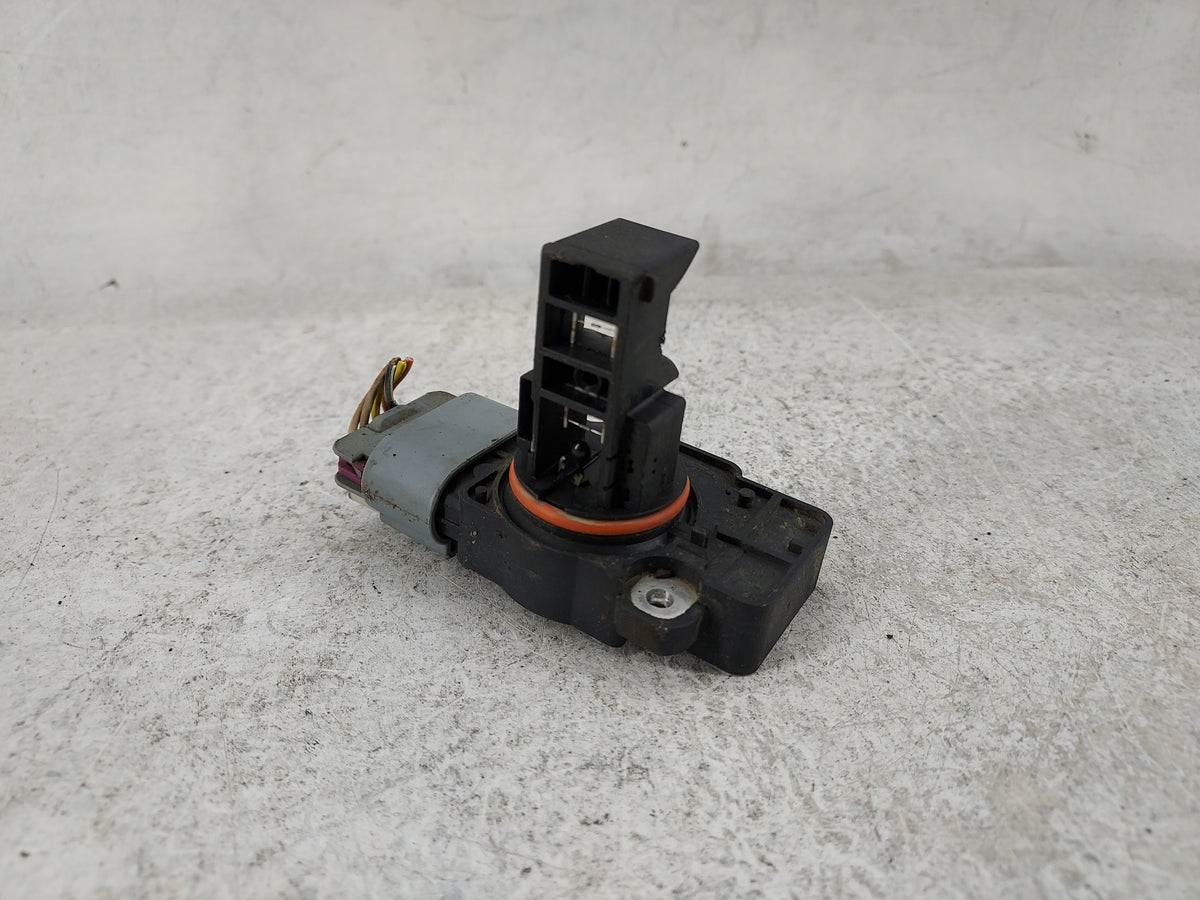 2009-2013 Gmc Sierra 1500 Mass Air Flow Meter Maf Sensor 1486103 - Oemusedautoparts1.com