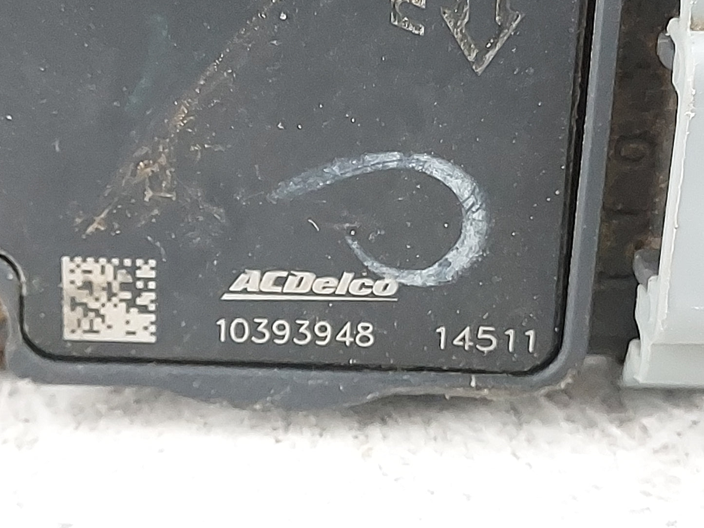 2009-2013 Gmc Sierra 1500 Mass Air Flow Meter Maf 1486103 - Oemusedautoparts1.com
