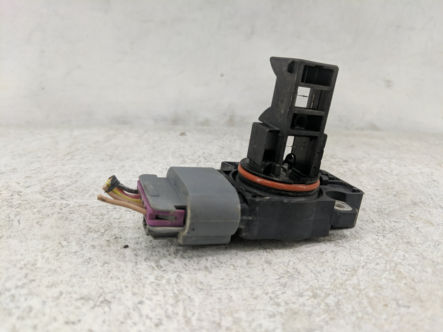 2009-2013 Gmc Sierra 1500 Mass Air Flow Meter Maf 1486386 - Oemusedautoparts1.com