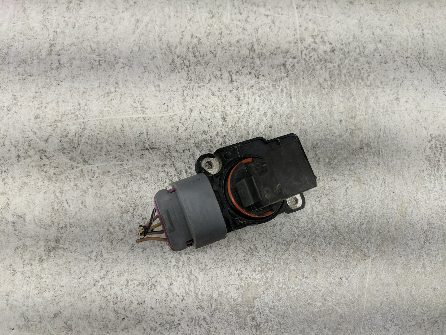 2009-2013 Gmc Sierra 1500 Mass Air Flow Meter Maf 1486386 - Oemusedautoparts1.com