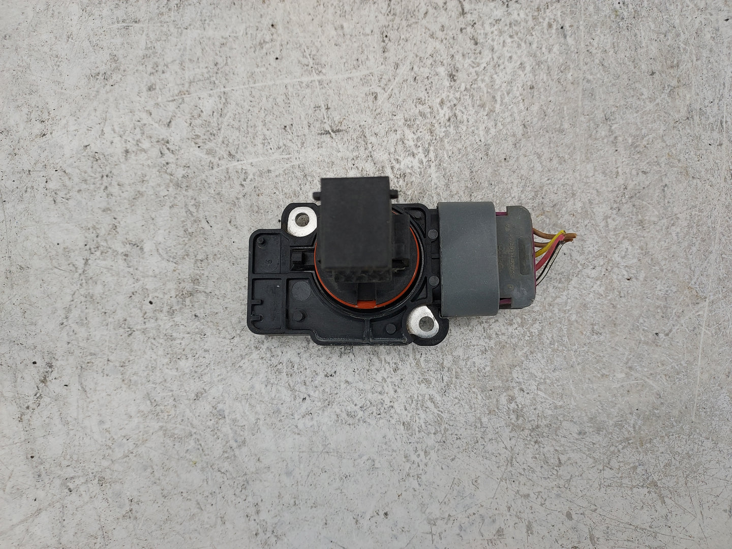 2009-2013 Gmc Sierra 1500 Mass Air Flow Meter Maf 1487763 - Oemusedautoparts1.com