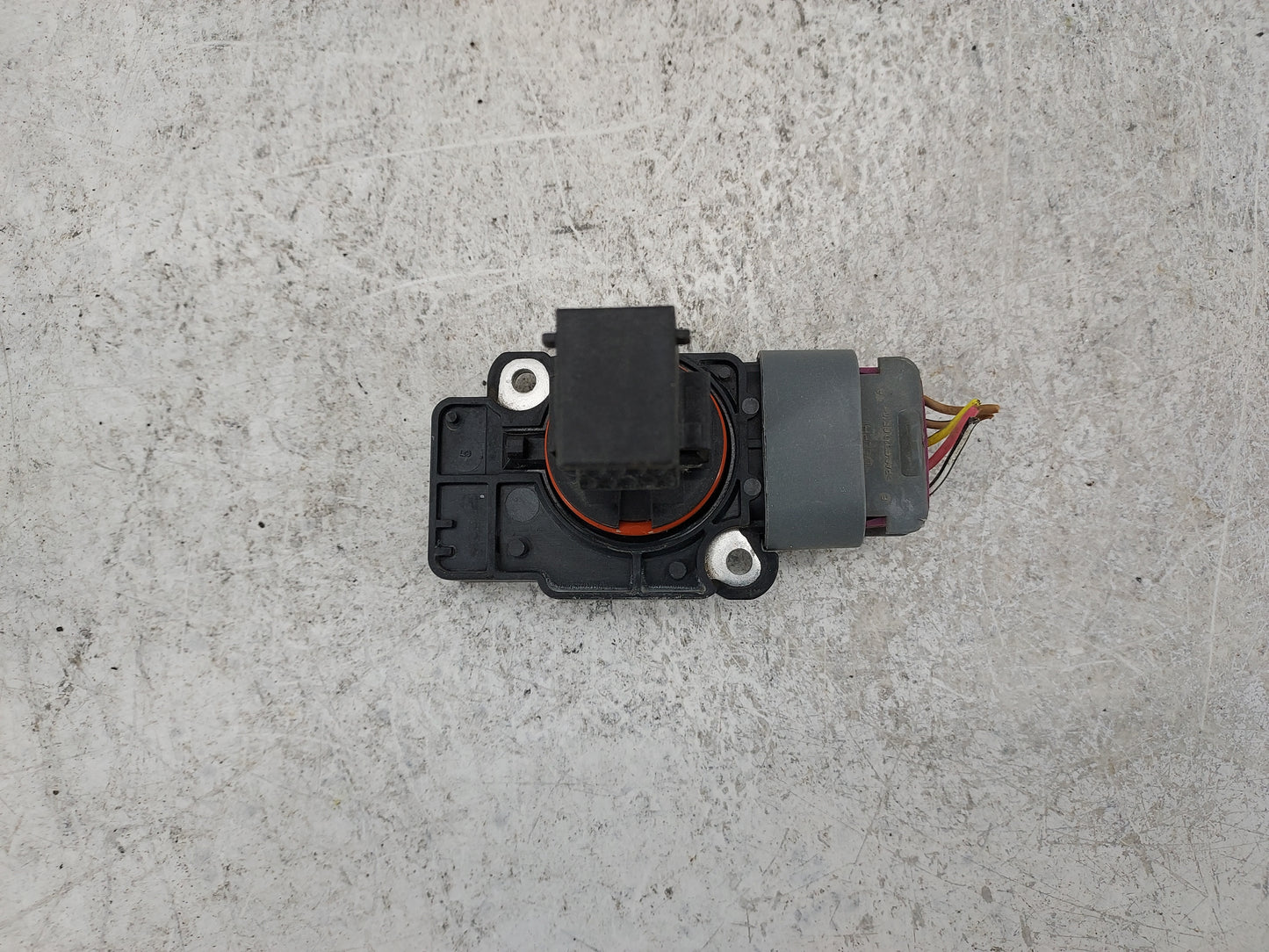 2009-2013 Gmc Sierra 1500 Mass Air Flow Meter Maf 1487763 - Oemusedautoparts1.com